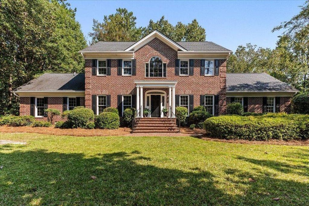 117 Drayton Drive, Summerville, SC 29483