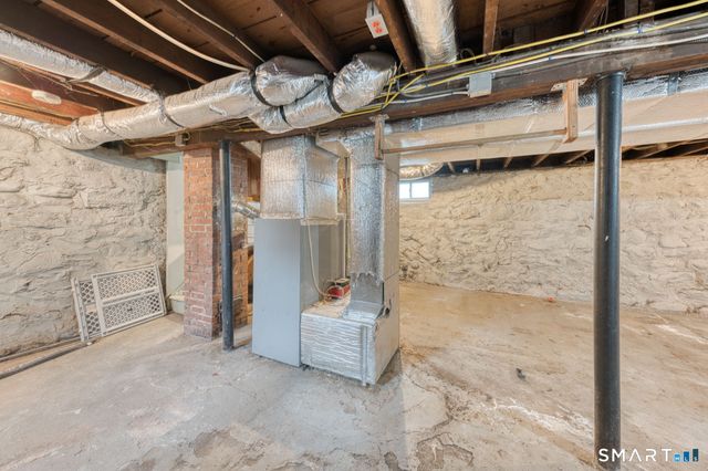 24 Fanway Avenue, Bristol, CT 06010