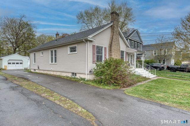 24 Fanway Avenue, Bristol, CT 06010