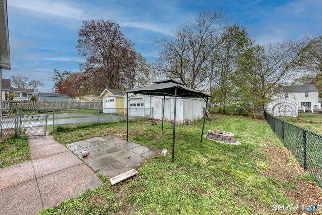 24 Fanway Avenue, Bristol, CT 06010