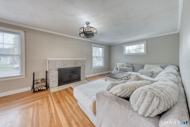 24 Fanway Avenue, Bristol, CT 06010