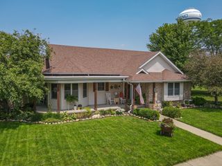 693 Hesburgh Drive, Manteno, IL 60950