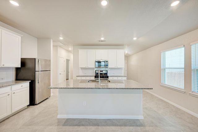 524 Longmount CV, Liberty Hill, TX 78642