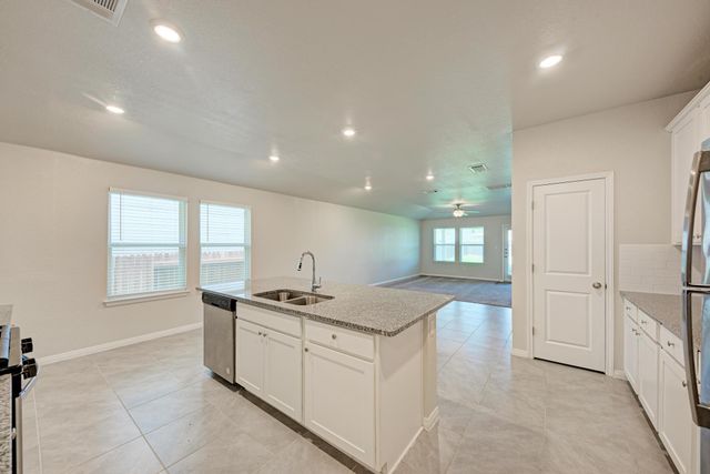 524 Longmount CV, Liberty Hill, TX 78642