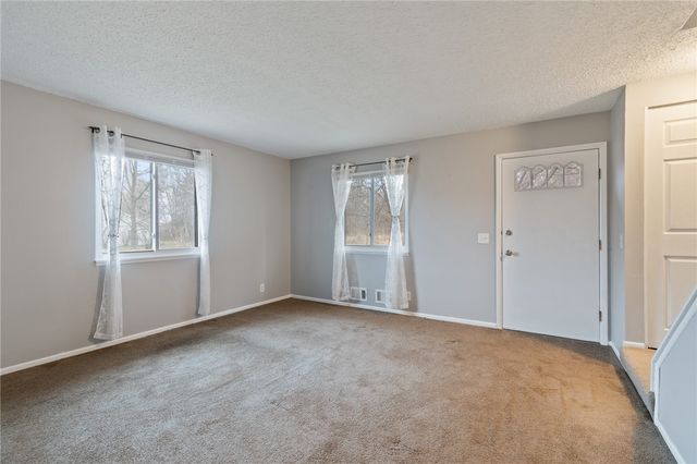 696 Surrey Hill, Henrietta, NY 14623