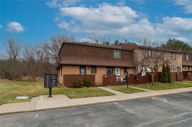 696 Surrey Hill, Henrietta, NY 14623