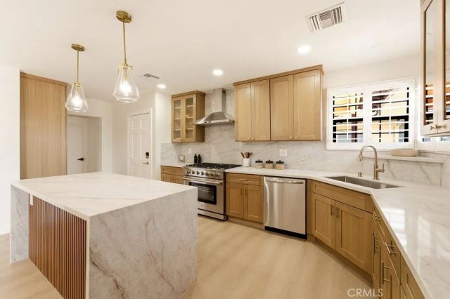 6313 Melvin, Tarzana, CA 91335