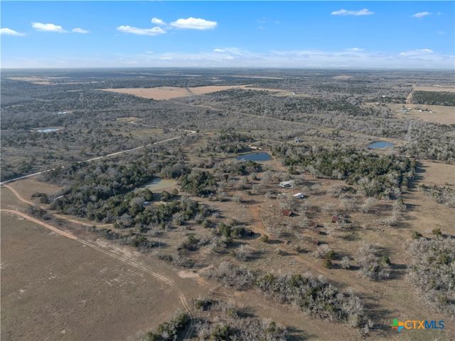 895 Patterson Road, Flatonia, TX 78941