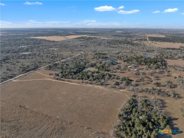 895 Patterson Road, Flatonia, TX 78941