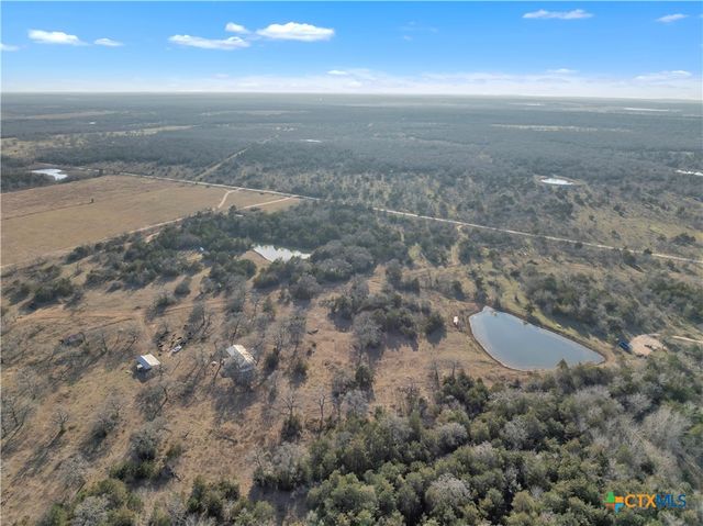 895 Patterson Road, Flatonia, TX 78941