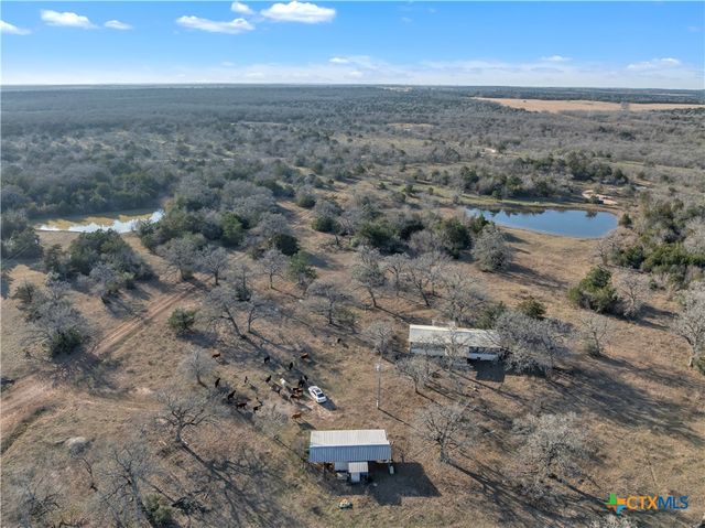 895 Patterson Road, Flatonia, TX 78941