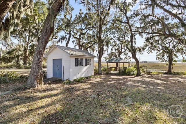 1214 Shell Point Road NE, Townsend, GA 31331