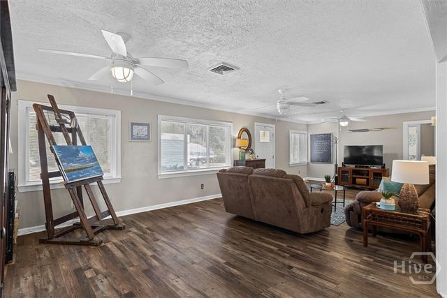 1214 Shell Point Road NE, Townsend, GA 31331