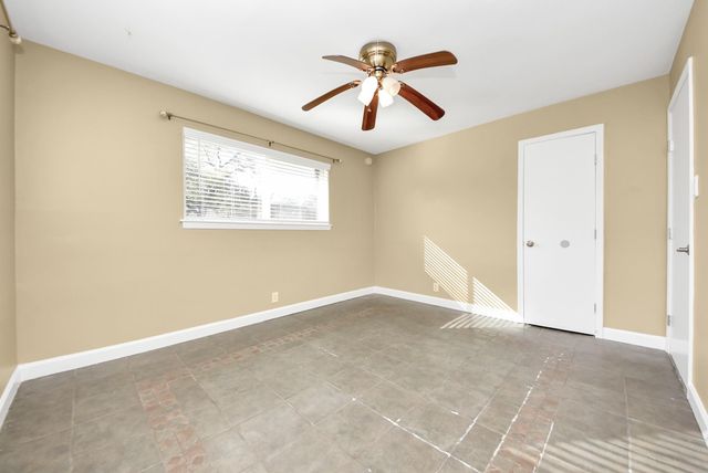 11123 Hazelhurst Drive, Houston, TX 77043