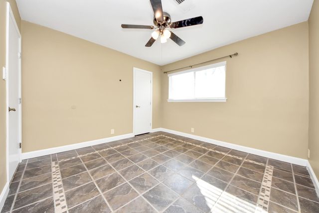 11123 Hazelhurst Drive, Houston, TX 77043