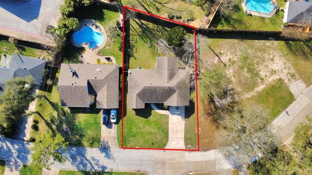 11123 Hazelhurst Drive, Houston, TX 77043