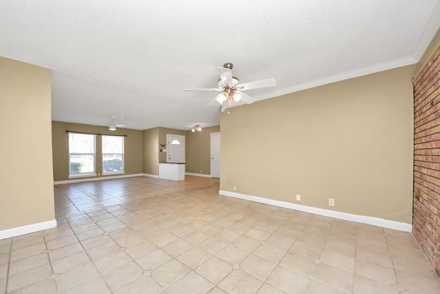 11123 Hazelhurst Drive, Houston, TX 77043