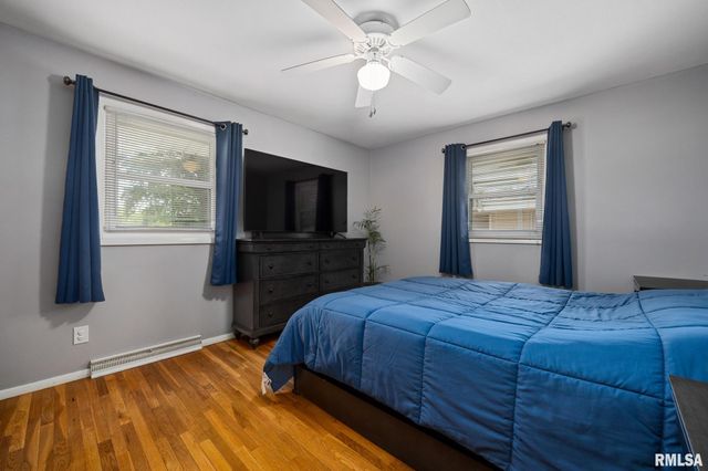 5710 N WESTERN Avenue, Peoria, IL 61614