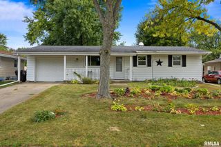 5710 N WESTERN Avenue, Peoria, IL 61614