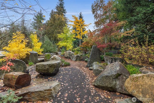 3007 S Court Street, Seattle, WA 98144