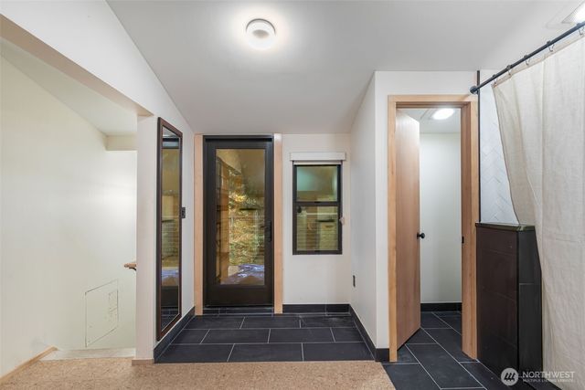 3007 S Court Street, Seattle, WA 98144