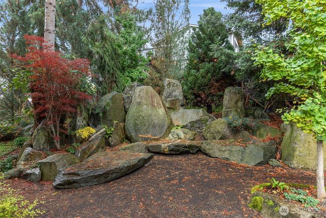 3007 S Court Street, Seattle, WA 98144