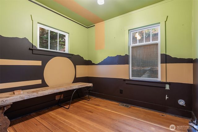 3007 S Court Street, Seattle, WA 98144