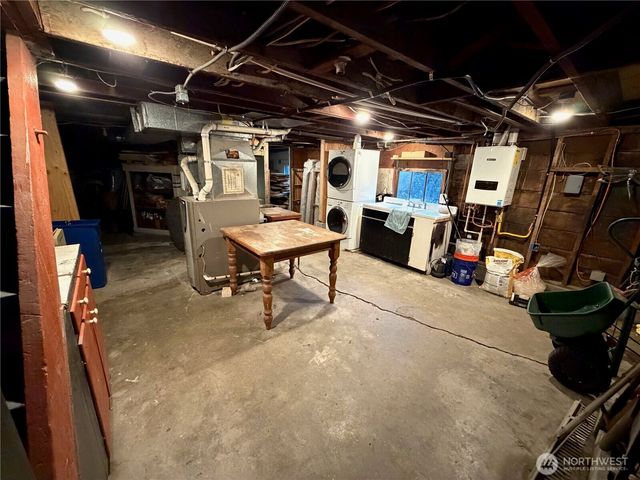 3007 S Court Street, Seattle, WA 98144