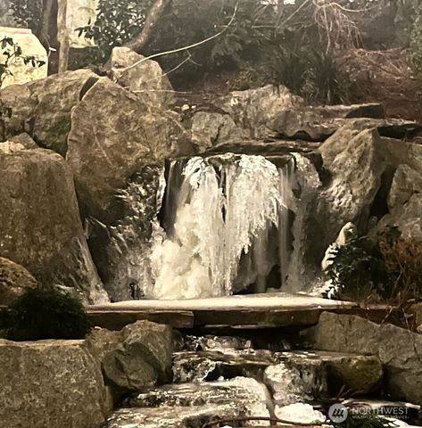 3007 S Court Street, Seattle, WA 98144