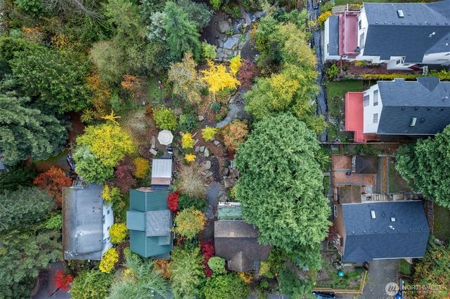 3007 S Court Street, Seattle, WA 98144