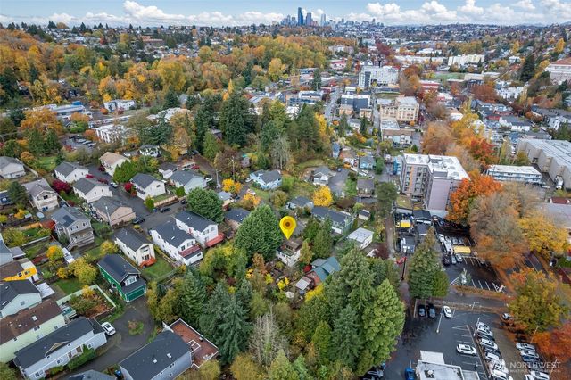 3007 S Court Street, Seattle, WA 98144