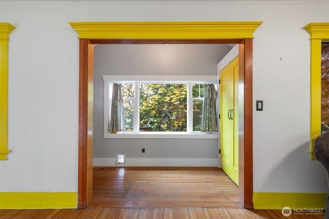 3007 S Court Street, Seattle, WA 98144