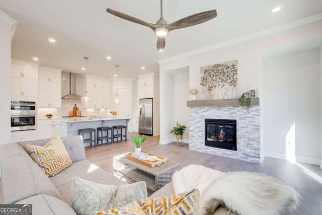 1026 Cagle Creek OVLK, Canton, GA 30115