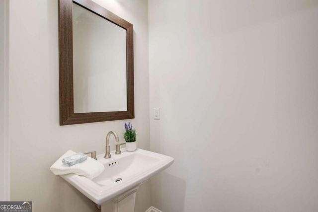 1026 Cagle Creek OVLK, Canton, GA 30115