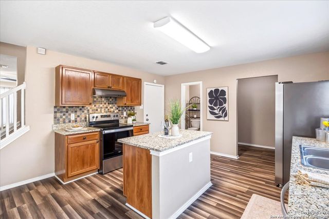 9922 Amber Ledge, San Antonio, TX 78245