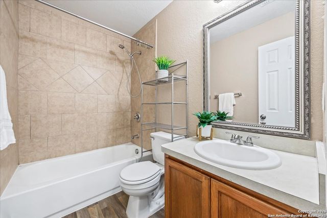 9922 Amber Ledge, San Antonio, TX 78245