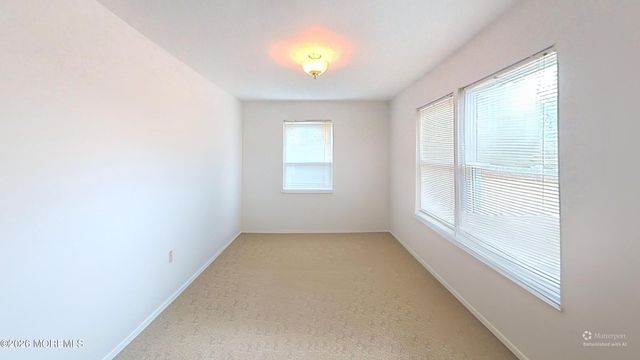 170-174 W Millstream Road, Cream Ridge, NJ 08514