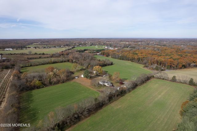 170-174 W Millstream Road, Cream Ridge, NJ 08514