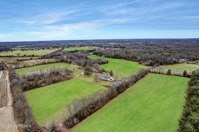 170-174 W Millstream Road, Cream Ridge, NJ 08514