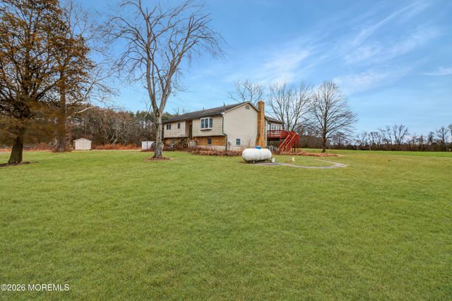 170-174 W Millstream Road, Cream Ridge, NJ 08514