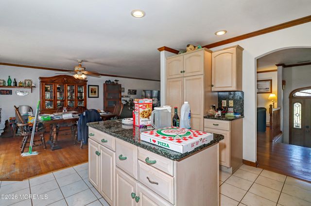 170-174 W Millstream Road, Cream Ridge, NJ 08514