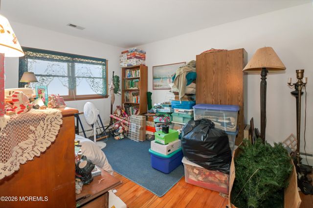 170-174 W Millstream Road, Cream Ridge, NJ 08514