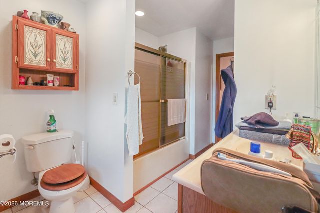 170-174 W Millstream Road, Cream Ridge, NJ 08514