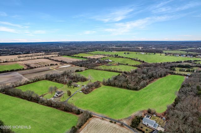 170-174 W Millstream Road, Cream Ridge, NJ 08514