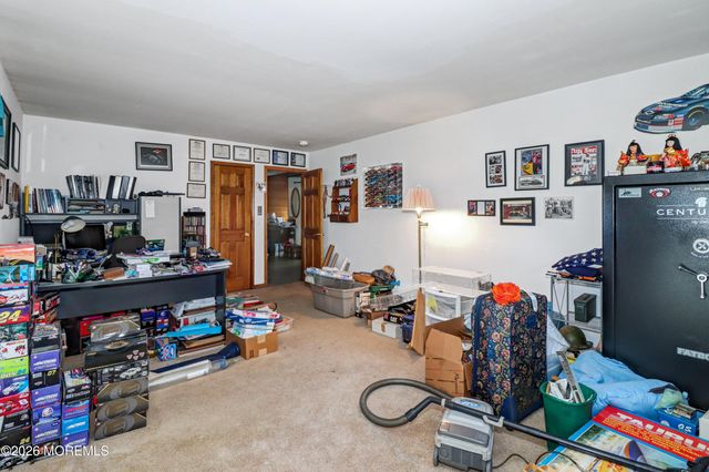 170-174 W Millstream Road, Cream Ridge, NJ 08514