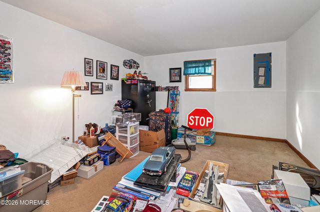 170-174 W Millstream Road, Cream Ridge, NJ 08514