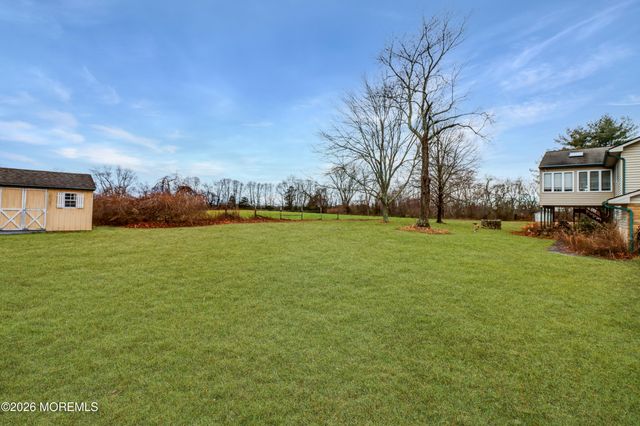 170-174 W Millstream Road, Cream Ridge, NJ 08514