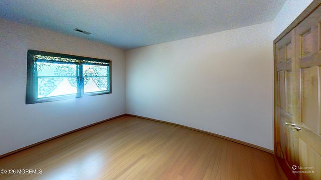 170-174 W Millstream Road, Cream Ridge, NJ 08514