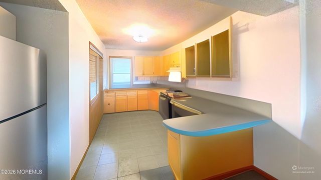 170-174 W Millstream Road, Cream Ridge, NJ 08514