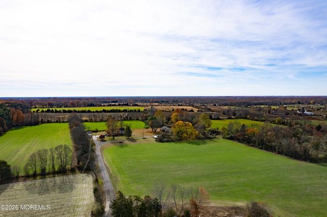 170-174 W Millstream Road, Cream Ridge, NJ 08514